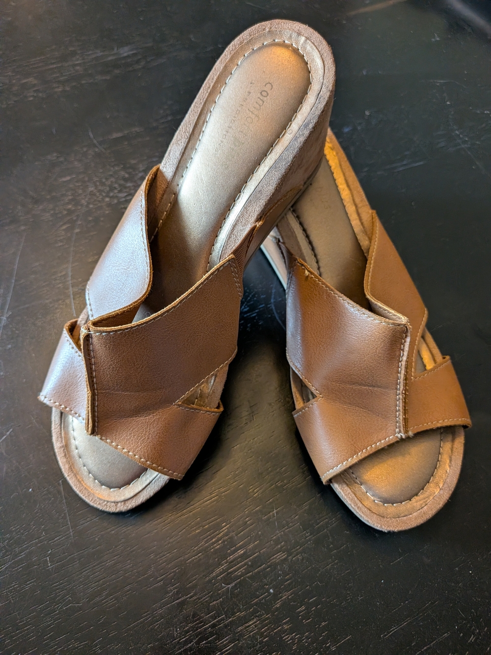 comfort plus by Predictions Tan Brown Crisscross Wedges